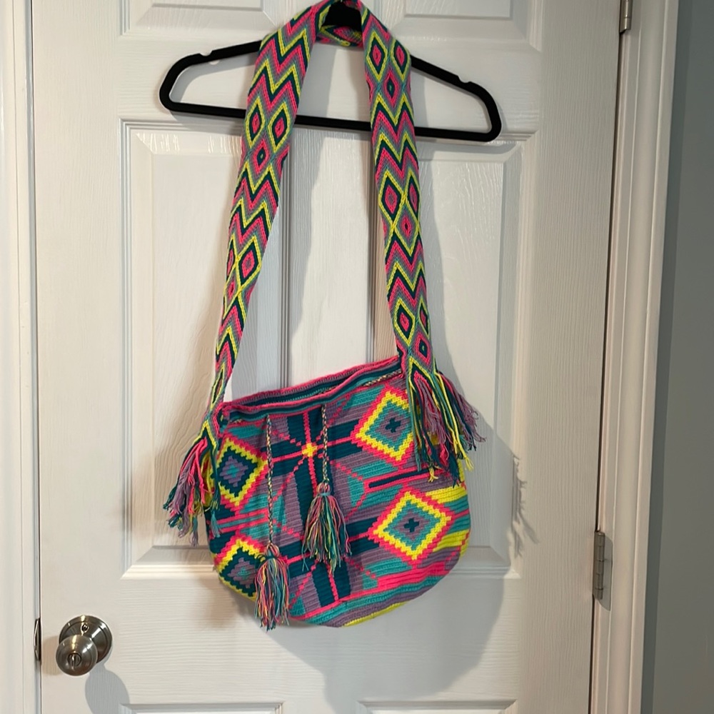 NWOT knit boutique bag from Columbia
